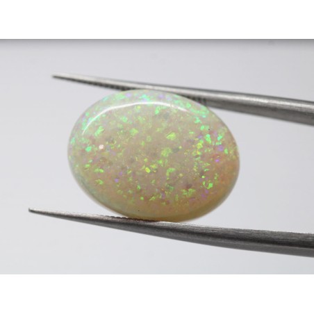 Opale cabochon ovale 18x14x5mm 8.90cts