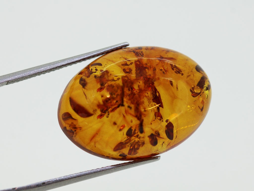 Ambre cabochon ovale 25x18mm 10.74cts