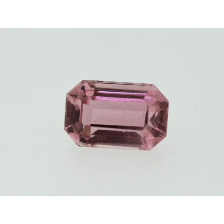 Tourmaline fine rose RPC 10.5x7mm 3.06cts