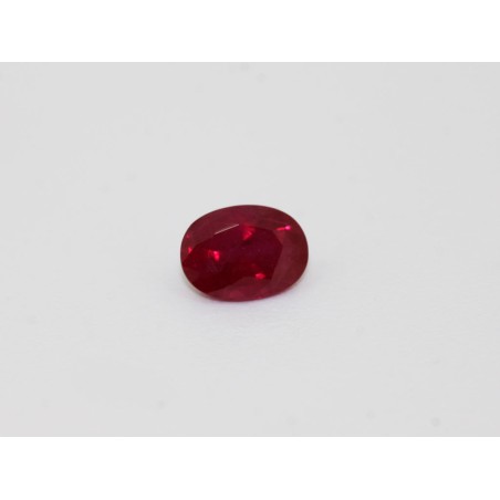 Rubis fin ovale 7x5mm 1.09ct