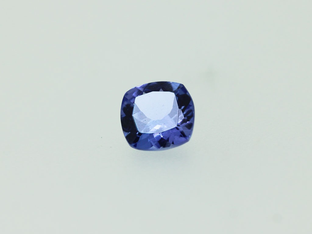 Tanzanite fine coussin 6x6mm 0.85ct