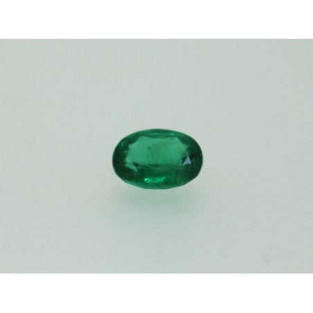 Emeraude fine ovale 7x5mm 0.76ct