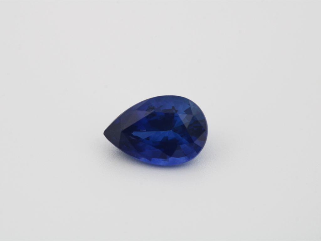 Saphir Poire 7.1x4.7mm 0.89 ct