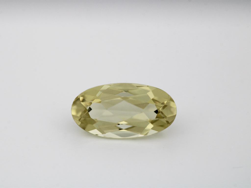 Quartz "Lemon"14.5x7.6mm 4.12cts