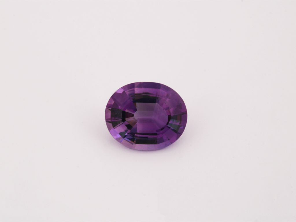 Améthyste Ovale 12x10mm 4.22cts