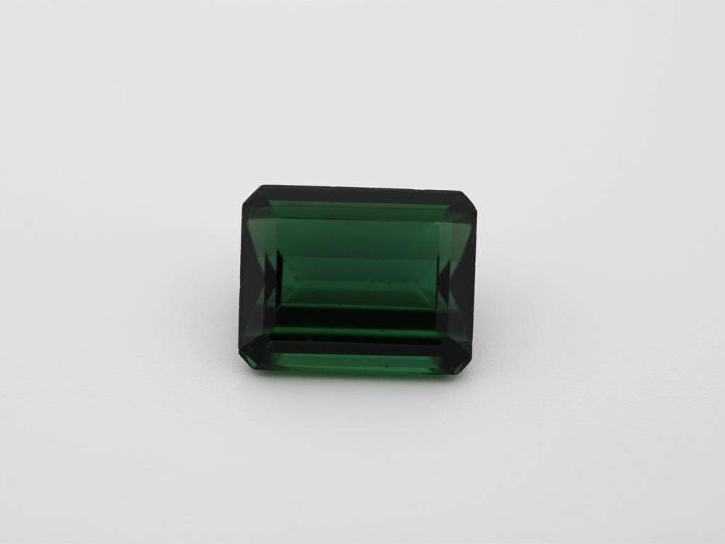 Tourmaline verte RPC 9x7mm 2.48cts