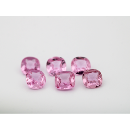 Saphir rose C.A 4x4mm 0.30ct